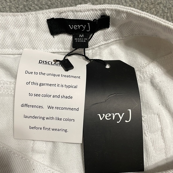 Very J booty shorts - Picture 3 of 5